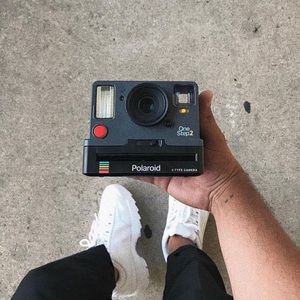 Polaroid Camera 🎥 (One Step 2)